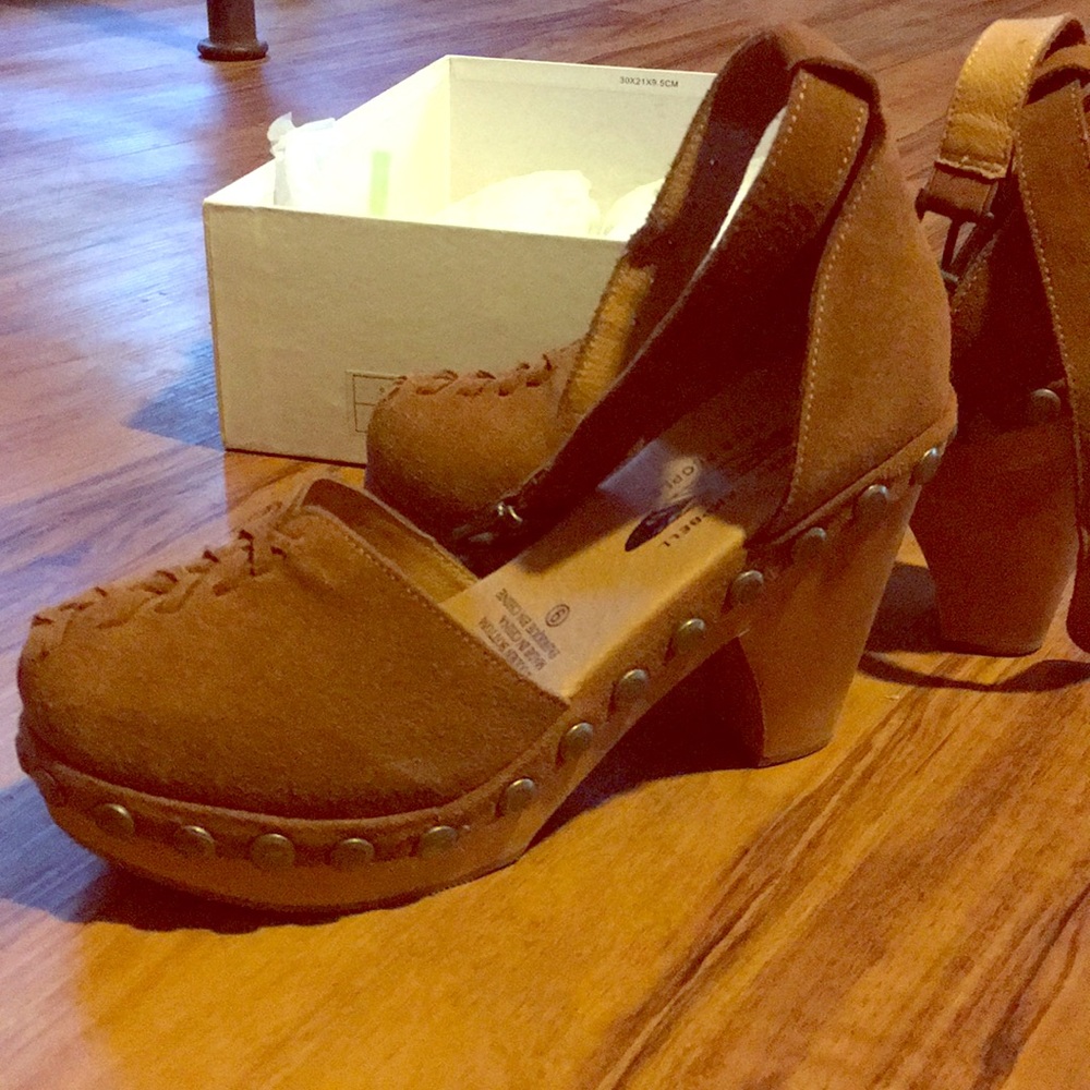 Jerrrey Campbell Free People wooden/leather heels